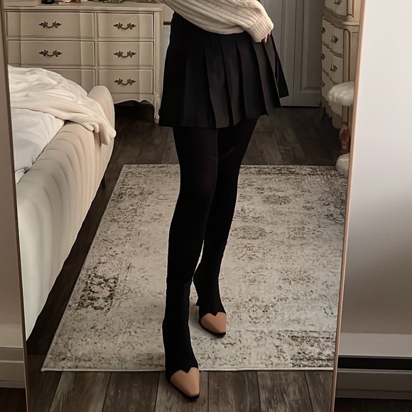 Tan and Black bootie - Picture 2 of 5